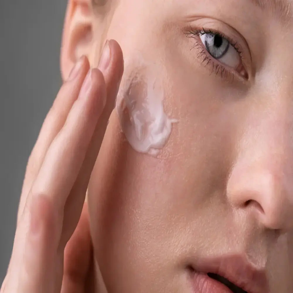 Best Moisturizer for Oily Skin in Pakistan – A Complete Guide